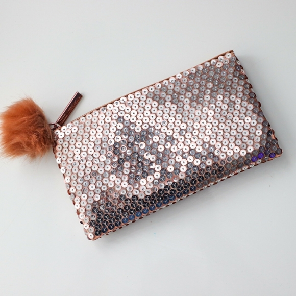 MAC Snowball Face Bag Whisper of Gilt Highligher and Brush - Picture 7 of 8